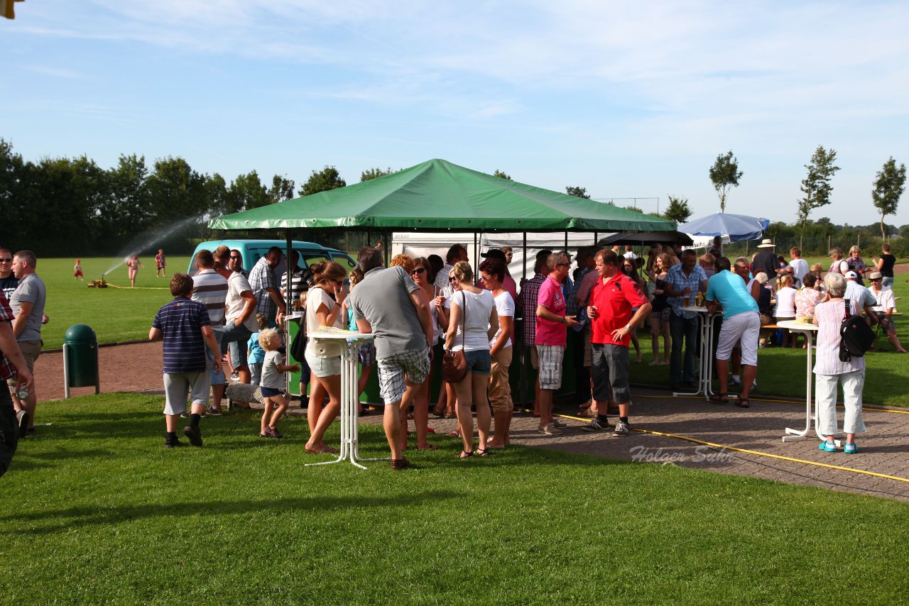 Bild 422 - Vogelschiessen am 18.8.12